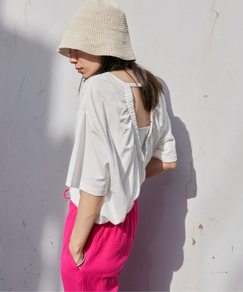 Auntie Rosa Holiday（アンティローザホリデー）の「バックギャザーカノコT（Tシャツ/カットソー・レディース・ホワイト/チャコールグレー/ブラック/イエロー・FREE）」の2枚目の写真