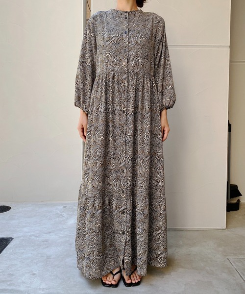 CAPRICIEUX LE'MAGE(カプリシューレマージュ)の「2WAYスキッパーキカラインワンピース(ワンピース・レディース・マスタード/レンガ・FREE)」の3枚目の写真