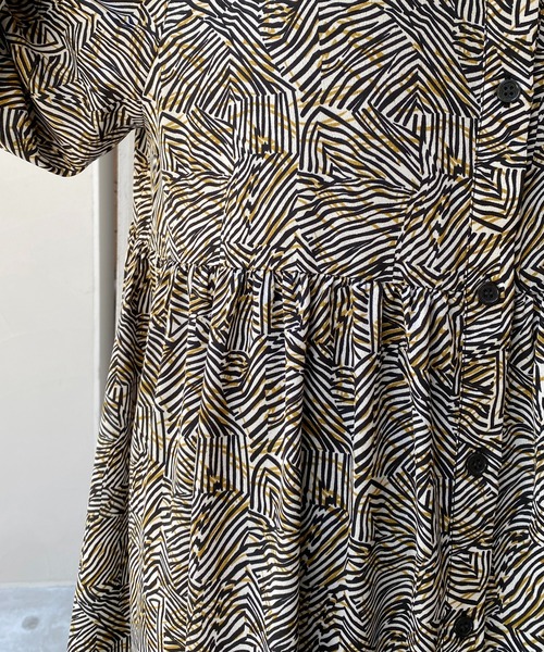 CAPRICIEUX LE'MAGE(カプリシューレマージュ)の「2WAYスキッパーキカラインワンピース(ワンピース・レディース・マスタード/レンガ・FREE)」の7枚目の写真