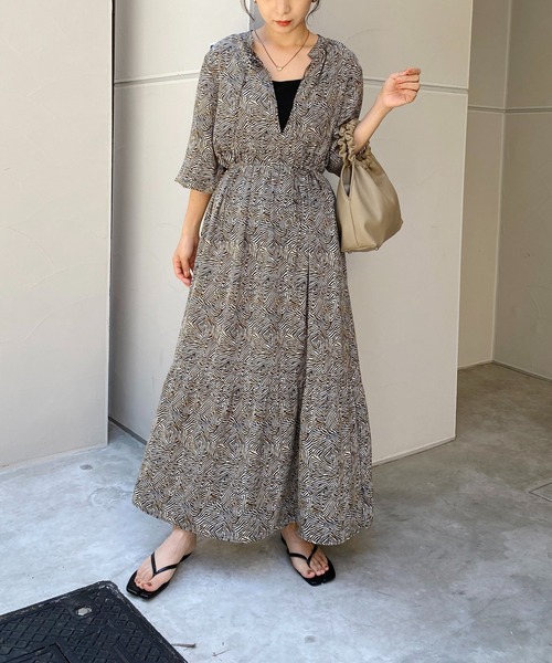 CAPRICIEUX LE'MAGE(カプリシューレマージュ)の「2WAYスキッパーキカラインワンピース(ワンピース・レディース・マスタード/レンガ・FREE)」の11枚目の写真