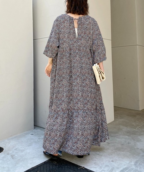 CAPRICIEUX LE'MAGE(カプリシューレマージュ)の「2WAYスキッパーキカラインワンピース(ワンピース・レディース・マスタード/レンガ・FREE)」の6枚目の写真