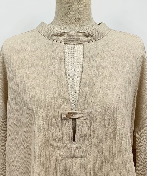 BE NEAT（ビーニート）の「2WAYスタンドカラールーズシャツ（シャツ/ブラウス・レディース・ベージュ/ミント・M）」の6枚目の写真