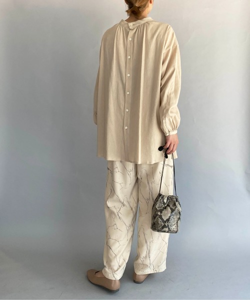 BE NEAT（ビーニート）の「2WAYスタンドカラールーズシャツ（シャツ/ブラウス・レディース・ベージュ/ミント・M）」の19枚目の写真