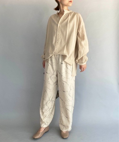 BE NEAT（ビーニート）の「2WAYスタンドカラールーズシャツ（シャツ/ブラウス・レディース・ベージュ/ミント・M）」の15枚目の写真