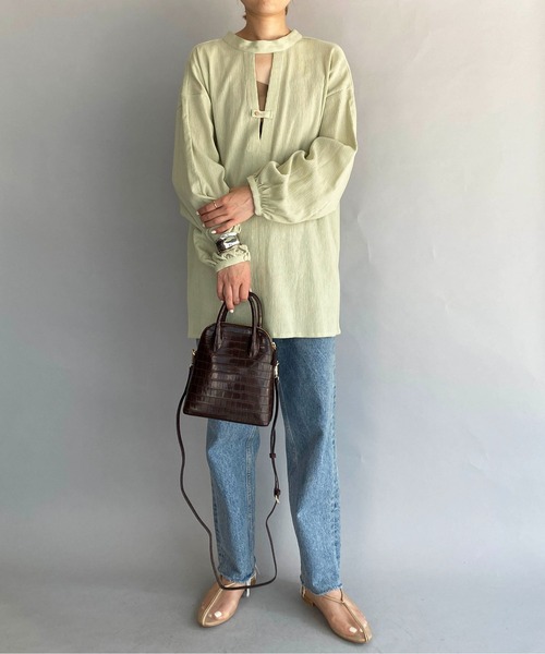 BE NEAT（ビーニート）の「2WAYスタンドカラールーズシャツ（シャツ/ブラウス・レディース・ベージュ/ミント・M）」の13枚目の写真