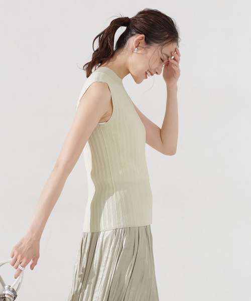 NANO universe（ナノユニバース）の「ハイネックマルチリブニット ノースリーブ（ニット/セーター・レディース・ブラック/ピンク/アイボリー・38/36）」の5枚目の写真