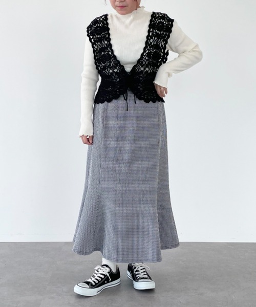 SLURR（スラ―）の「【マシンウォッシャブル】リブハイネックニット(再生ポリエステル)（ニット/セーター・レディース・ブラック/ベージュ/オフホワイト・FREE）」の15枚目の写真