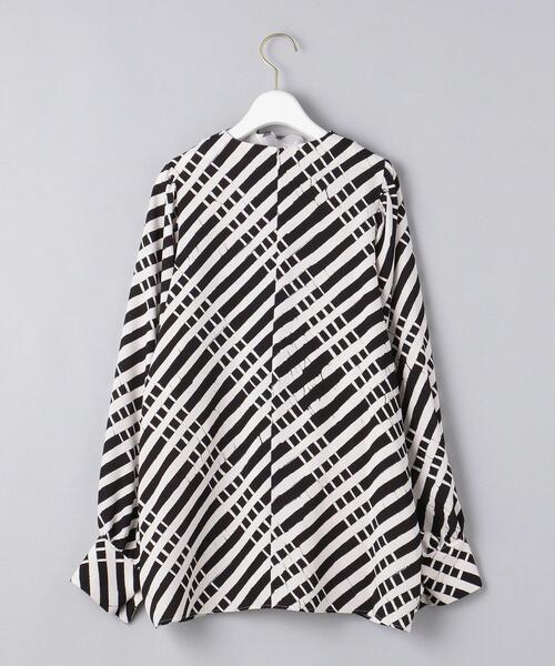 CURRENTAGE（カレンテージ）の「＜CURRENTAGE（カレンテージ）＞バティックプリント ブラウス（シャツ/ブラウス・レディース・ブラック・FREE）」の7枚目の写真