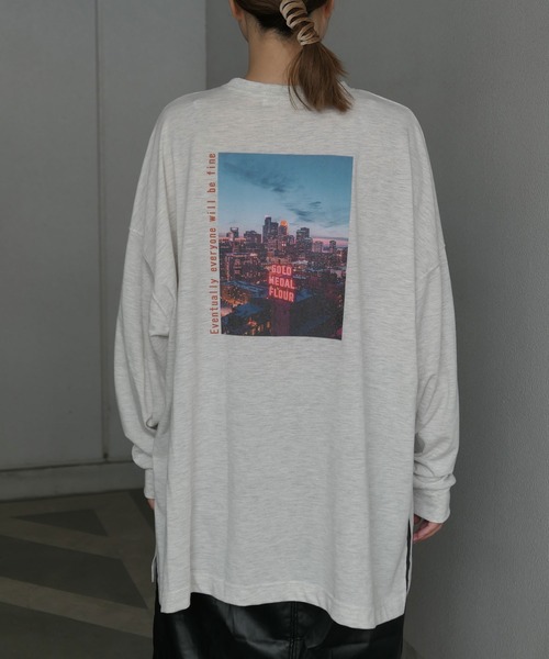 CORNERS（コーナーズ）の「City Photo　BIGTee（Tシャツ/カットソー・レディース・オフホワイト/グリーン/オートミール/スミクロ・FREE）」の17枚目の写真
