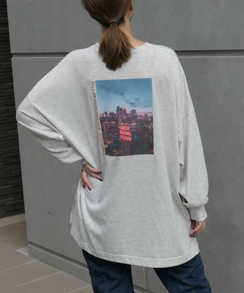 CORNERS（コーナーズ）の「City Photo　BIGTee（Tシャツ/カットソー・レディース・オフホワイト/グリーン/オートミール/スミクロ・FREE）」の22枚目の写真