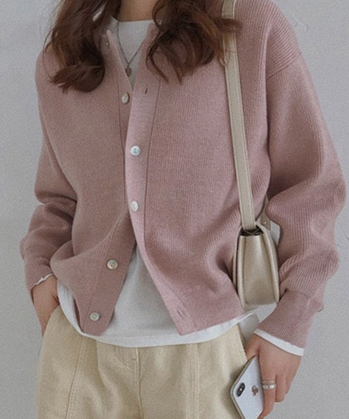 AMOUR BOX(アムールボックス)の「ラウンドネックニットカーディガン(カーディガン/ボレロ・レディース・ブラック/クリーム/ブルー/グリーン/ピンク・FREE)」の16枚目の写真