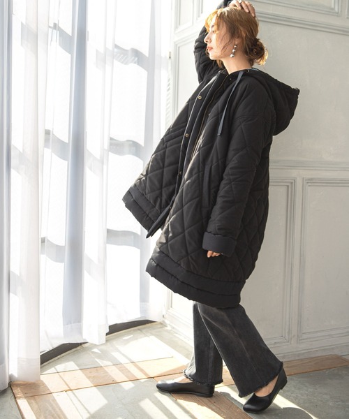 rectangle（レクタングル）の「フレアキルティングコート（ダウンジャケット/コート・レディース・アイボリー/ブラック・FREE）」の9枚目の写真