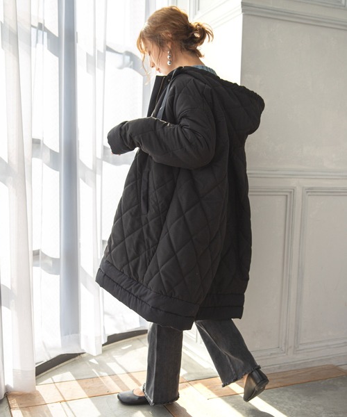 rectangle（レクタングル）の「フレアキルティングコート（ダウンジャケット/コート・レディース・アイボリー/ブラック・FREE）」の10枚目の写真