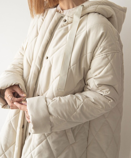rectangle（レクタングル）の「フレアキルティングコート（ダウンジャケット/コート・レディース・アイボリー/ブラック・FREE）」の15枚目の写真
