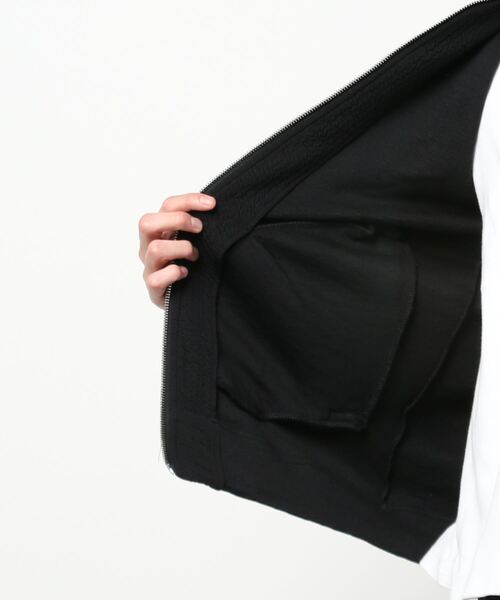 TETE HOMME（テットオム）の「フクレ接結スタンドジップ（カーディガン/ボレロ・メンズ・ブラック/オフホワイト/グリーン・MEDIUM/LARGE/X-LARGE）」の6枚目の写真