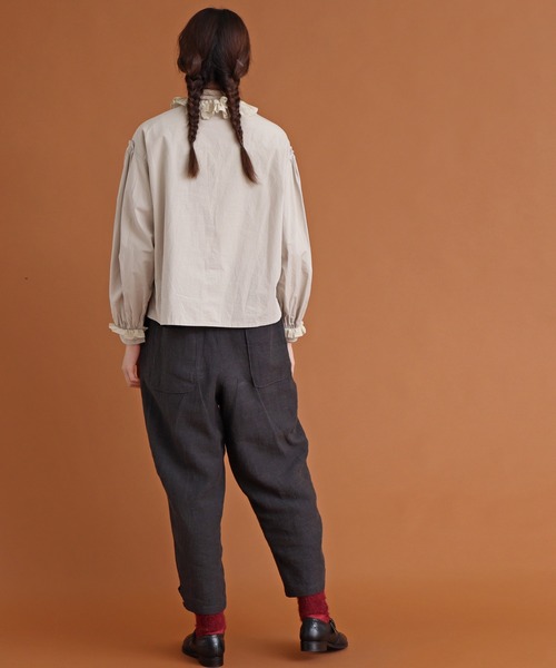 Malle（マル）の「malle COTTON　アシンメトリーフリルブラウス（シャツ/ブラウス・レディース・ストライプ/ライトベージュ/ブラック・FREE）」の10枚目の写真