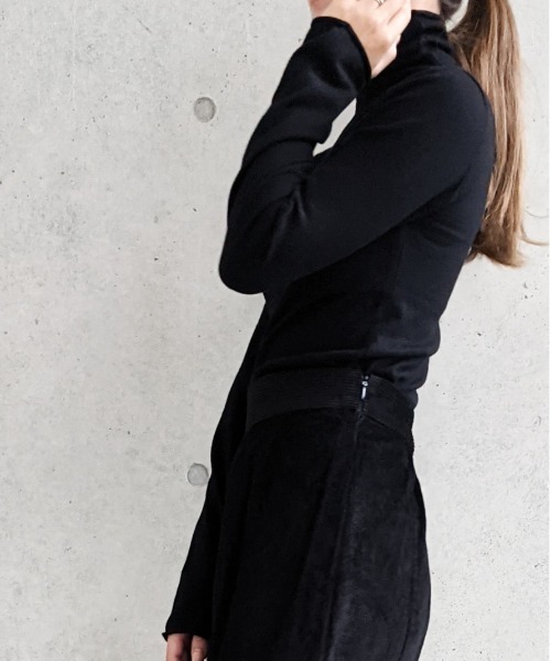 Per sist ence(パーシエンス)の「Per sist ence/パーシエンス 12Gハイネックプルオーバー(ニット/セーター・レディース・ブラック/アイボリー/モカ/パープル/ブラウン/グリーン/ブルー/オレンジ/ピンク/ホワイト×ブラック/ホワイト×グリーン/ホワイト×ブラウン/ブラック×ホワイト・FREE)」の16枚目の写真