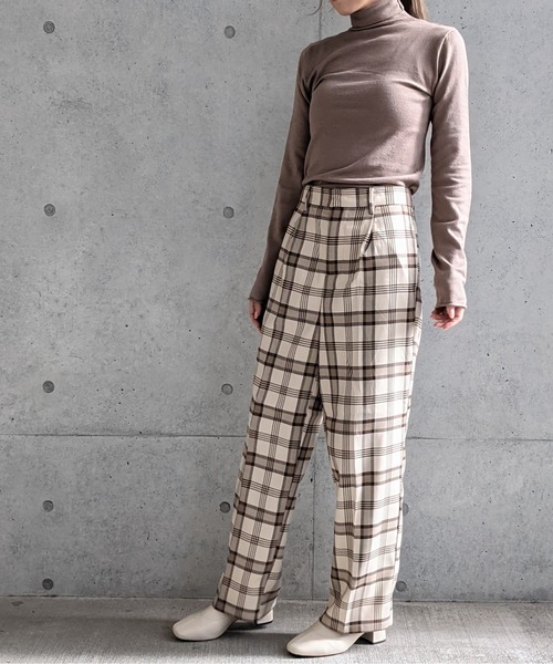 Per sist ence(パーシエンス)の「Per sist ence/パーシエンス 12Gハイネックプルオーバー(ニット/セーター・レディース・ブラック/アイボリー/モカ/パープル/ブラウン/グリーン/ブルー/オレンジ/ピンク/ホワイト×ブラック/ホワイト×グリーン/ホワイト×ブラウン/ブラック×ホワイト・FREE)」の20枚目の写真