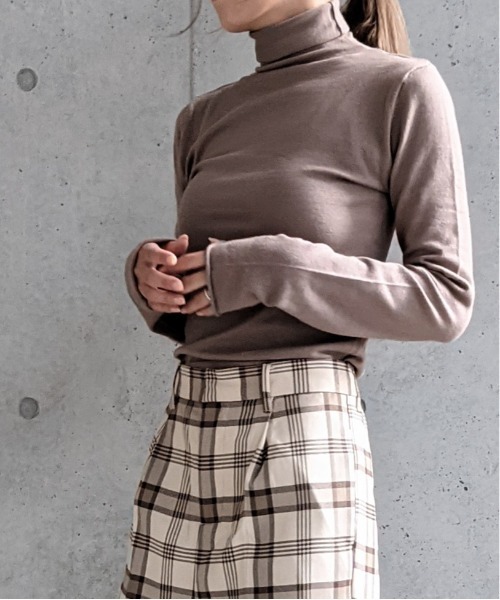 Per sist ence(パーシエンス)の「Per sist ence/パーシエンス 12Gハイネックプルオーバー(ニット/セーター・レディース・ブラック/アイボリー/モカ/パープル/ブラウン/グリーン/ブルー/オレンジ/ピンク/ホワイト×ブラック/ホワイト×グリーン/ホワイト×ブラウン/ブラック×ホワイト・FREE)」の21枚目の写真