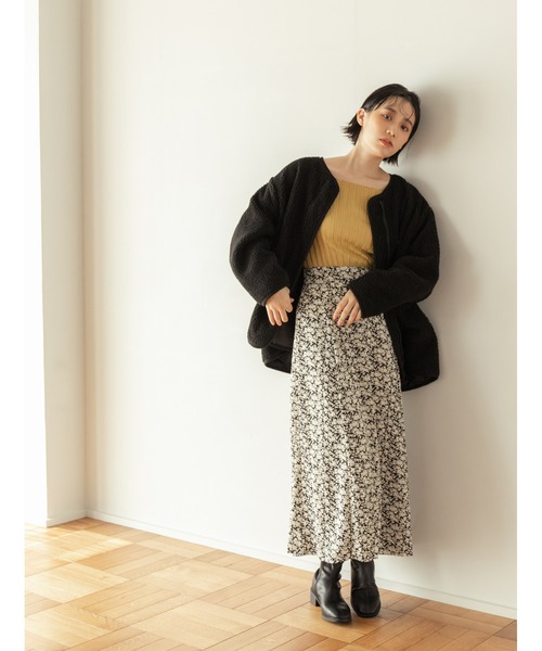 fifth(フィフス)の「ノーカラーショートボアコート(ノーカラーコート・レディース・ホワイト/ブラック/キャメル・SMALL/MEDIUM)」の17枚目の写真