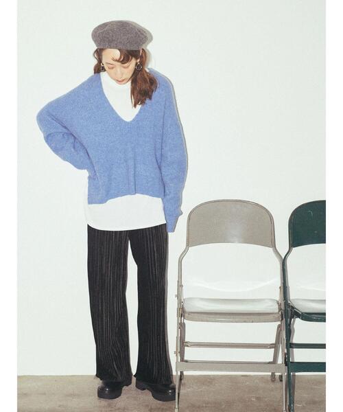 earth music&ecology（アースミュージックアンドエコロジー）の「ベロアプリーツパンツ*（その他パンツ・レディース・ベージュ/ブラウン/サックスブルー/ブラック・FREE）」の5枚目の写真