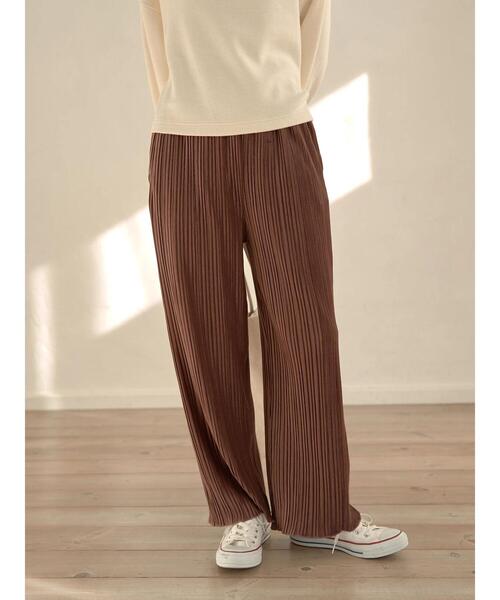 earth music&ecology（アースミュージックアンドエコロジー）の「ベロアプリーツパンツ*（その他パンツ・レディース・ベージュ/ブラウン/サックスブルー/ブラック・FREE）」の15枚目の写真