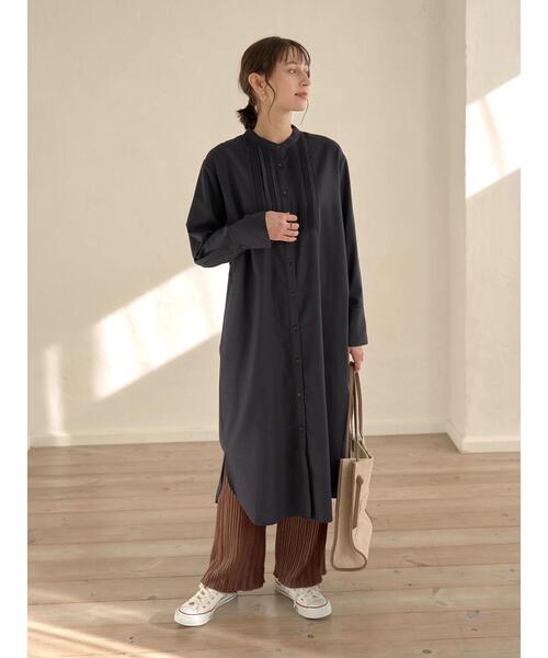 earth music&ecology（アースミュージックアンドエコロジー）の「ベロアプリーツパンツ*（その他パンツ・レディース・ベージュ/ブラウン/サックスブルー/ブラック・FREE）」の16枚目の写真