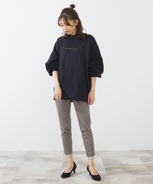 SHOO・LA・RUE（シューラルー）の「◆【S-LL/股下短め】サテン裏起毛スティック（その他パンツ・レディース・ブラック/サンドベージュ/ダークグリーン/アイボリー/ダークブラウン・01/02/04/03）」の22枚目の写真