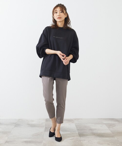 SHOO・LA・RUE（シューラルー）の「◆【S-LL/股下短め】サテン裏起毛スティック（その他パンツ・レディース・ブラック/サンドベージュ/ダークグリーン/アイボリー/ダークブラウン・01/02/04/03）」の17枚目の写真