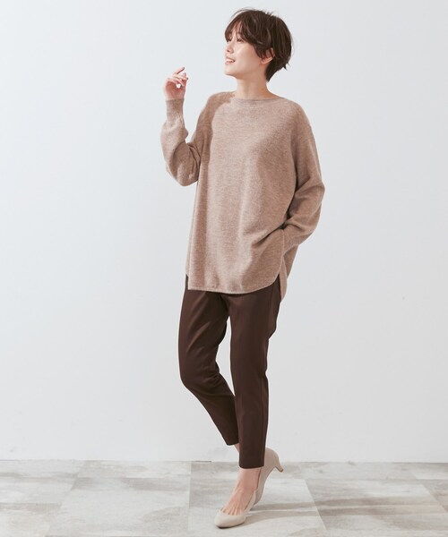 SHOO・LA・RUE（シューラルー）の「◆【S-LL/股下短め】サテン裏起毛スティック（その他パンツ・レディース・ブラック/サンドベージュ/ダークグリーン/アイボリー/ダークブラウン・01/02/04/03）」の18枚目の写真