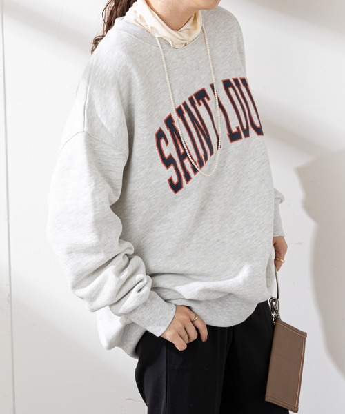 DISCOAT(ディスコート)の「裏起毛ロゴビッグスウェット(スウェット・レディース・ライトベージュ/ダークグリーン/ネイビー・FREE)」の11枚目の写真