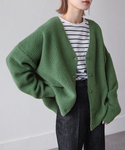 Chillfar（チルファー）の「カラーボリュームニットカーディガン（カーディガン/ボレロ・レディース・ブラック/オレンジ/ブルー/グリーン/アイボリー/マスタード・FREE）」の4枚目の写真