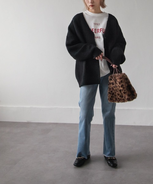 Chillfar（チルファー）の「カラーボリュームニットカーディガン（カーディガン/ボレロ・レディース・ブラック/オレンジ/ブルー/グリーン/アイボリー/マスタード・FREE）」の17枚目の写真