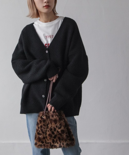 Chillfar（チルファー）の「カラーボリュームニットカーディガン（カーディガン/ボレロ・レディース・ブラック/オレンジ/ブルー/グリーン/アイボリー/マスタード・FREE）」の21枚目の写真