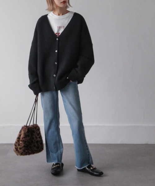 Chillfar（チルファー）の「カラーボリュームニットカーディガン（カーディガン/ボレロ・レディース・ブラック/オレンジ/ブルー/グリーン/アイボリー/マスタード・FREE）」の22枚目の写真