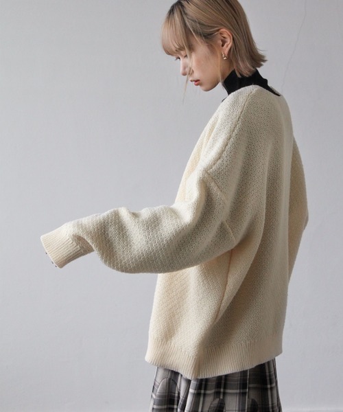 Chillfar（チルファー）の「カラーボリュームニットカーディガン（カーディガン/ボレロ・レディース・ブラック/オレンジ/ブルー/グリーン/アイボリー/マスタード・FREE）」の8枚目の写真