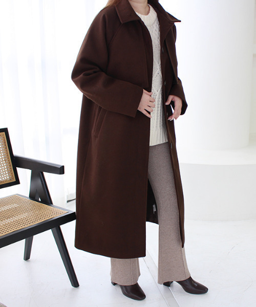 MODE ROBE(モードローブ)の「スタンドカラーケープコート(その他アウター・レディース・アイボリー/モカ/ブラック/ブラウン・FREE)」の6枚目の写真