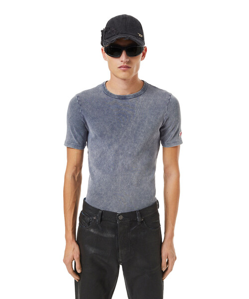 DIESEL（ディーゼル）の「メンズ Tシャツ（Tシャツ/カットソー・メンズ・インディゴブルー・XXX-LARGE/X-LARGE/XX-LARGE/X-SMALL/SMALL/MEDIUM/LARGE）」の8枚目の写真