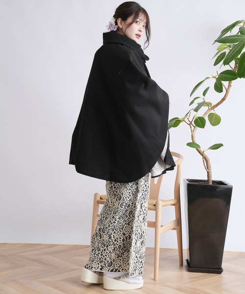 utatane（ウタタネ）の「和装コート ポンチョ ニコアンティーク（ポンチョ・レディース・ブラック・FREE）」の5枚目の写真