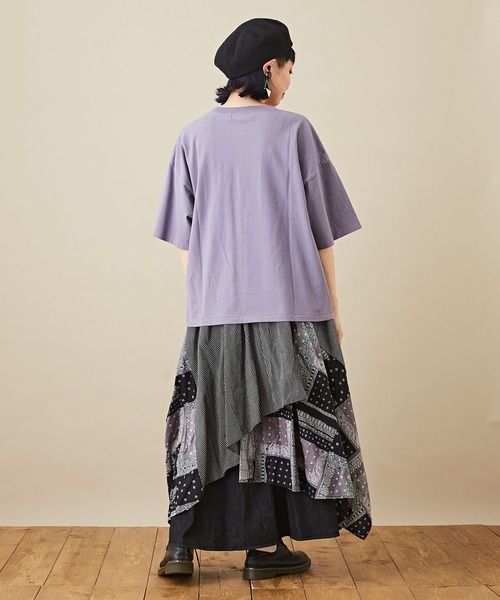 CUBE SUGAR（キューブシュガー）の「リサイクル天竺グラフィックロゴビッグTシャツ（Tシャツ/カットソー・レディース・ホワイト/ブラック/パープル/マルチ/オリーブ・M）」の19枚目の写真