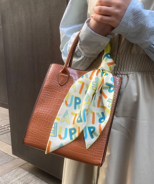 【新品未使用】FURLA フルラ　バッグ　スカーフ　レディース　ハンドバッグ フルラ ［ FURLA ］ スカーフ付 レザー 2WAY バッグ レディース