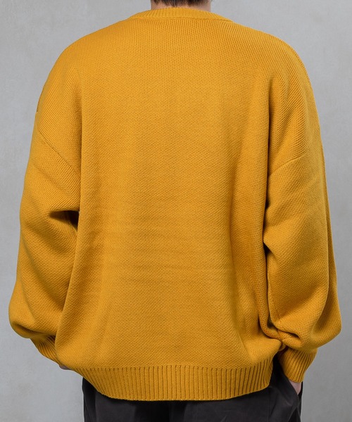 kutir（クティール）の「ブルドッククルーネックニット（ニット/セーター・メンズ・レッド/イエロー/グリーン/ライトブラウン・MEDIUM/LARGE）」の7枚目の写真