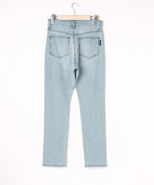 by LOVEiT（バイラビット）の「裾スリットデニム（デニムパンツ・キッズ・サックスブルー/ブルー・150cm/130cm/160cm/140cm/120cm）」の9枚目の写真