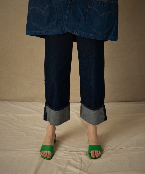 Levi's（リーバイス）の「Levi's(R) RED HIGH LOOSE CUFFED DARK BLUE RINSE（デニムパンツ・レディース・ブルー・27inch/25inch/24inch/26inch/30inch/29inch/23inch/28inch）」の10枚目の写真