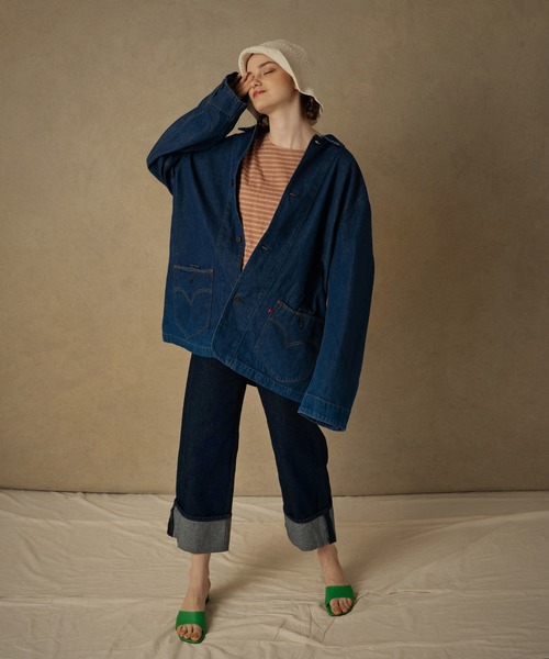 Levi's（リーバイス）の「Levi's(R) RED HIGH LOOSE CUFFED DARK BLUE RINSE（デニムパンツ・レディース・ブルー・27inch/25inch/24inch/26inch/30inch/29inch/23inch/28inch）」の5枚目の写真