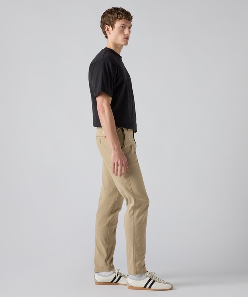 Levi's（リーバイス）の「Levi's/リーバイス XX CHINO スタンダードテーパード（チノパンツ・メンズ・ベージュ・W28 L32/W29 L32/W30 L32/W31 L32/W32 L32/W33 L32/W34 L32/W36 L32）」の3枚目の写真