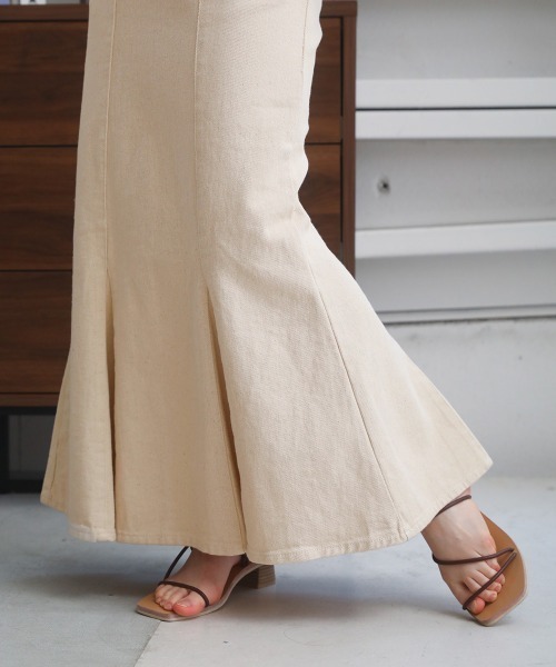 Bab（バブ）の「ハイウエストデニムマーメイドスカート（デニムスカート・レディース・ライトブルー/ブラック/アイボリー/ブルー・M）」の19枚目の写真