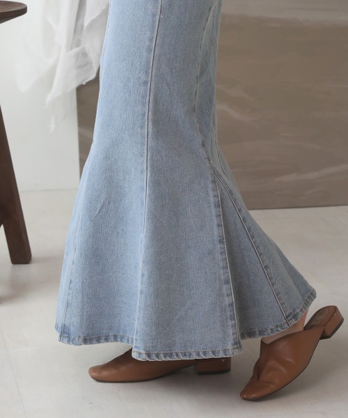 Bab（バブ）の「ハイウエストデニムマーメイドスカート（デニムスカート・レディース・ライトブルー/ブラック/アイボリー/ブルー・M）」の6枚目の写真