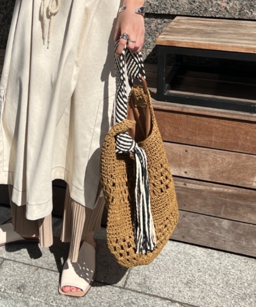 Chez toi(シェトワ)の「メッシュテープハンドルショルダーバッグ(かごバッグ・レディース・ブラック/グリーン/キャメル・FREE)」の18枚目の写真