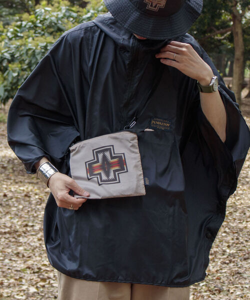 PENDLETON（ペンドルトン）の「【PENDLETON/ペンドルトン】別注ミニリップストップショルダーバッグ（ショルダーバッグ・メンズ・ブラック/ベージュ・FREE）」の4枚目の写真